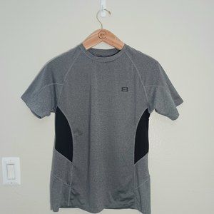 Layer 8 Performance Men's Sport Athletic Qwick-Dry Grey And Black Size S T Shirt